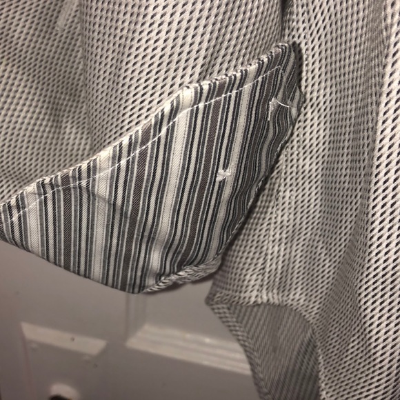 Johnston and Murphy men’s pattern shirt - Picture 5 of 7